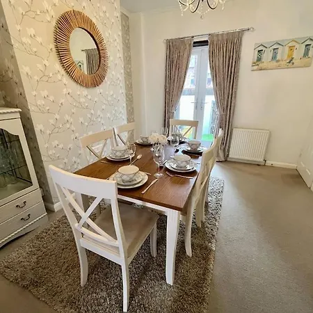 Scoresby Retreat - Whitby Holiday Home Buitenkant foto