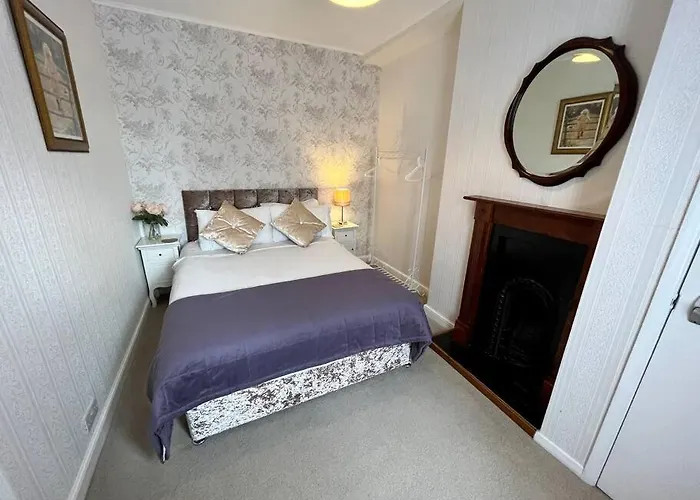 Scoresby Retreat - Whitby Holiday Home