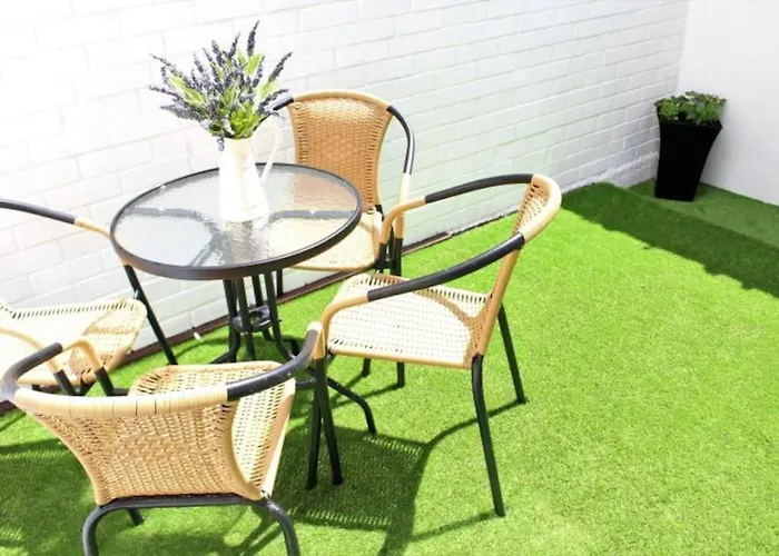 Scoresby Retreat - Whitby Holiday Home